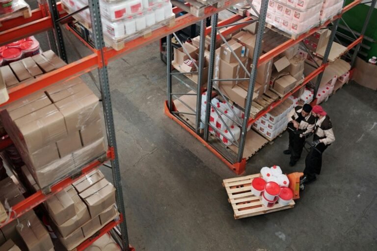 Warehouse pallet loading area for packaging preparation